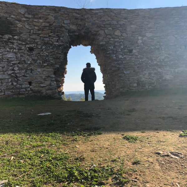 Castillo de Constantina.  Escapada rural a la Sierra Norte