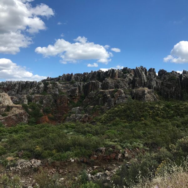 Cerro del Hierro.  Escapada rural a la Sierra Norte