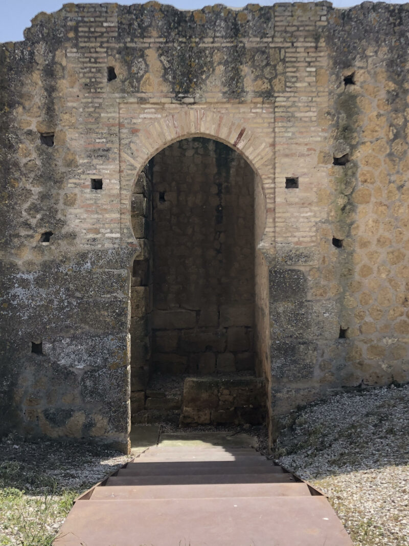 Detalle de una de las puertas.